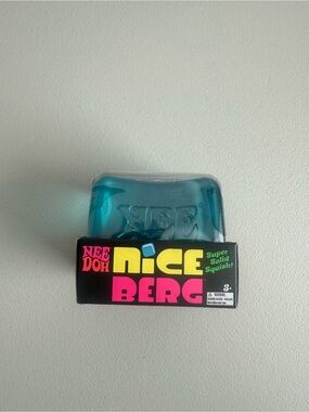 Nice Berg Super Solid Squish - Blue